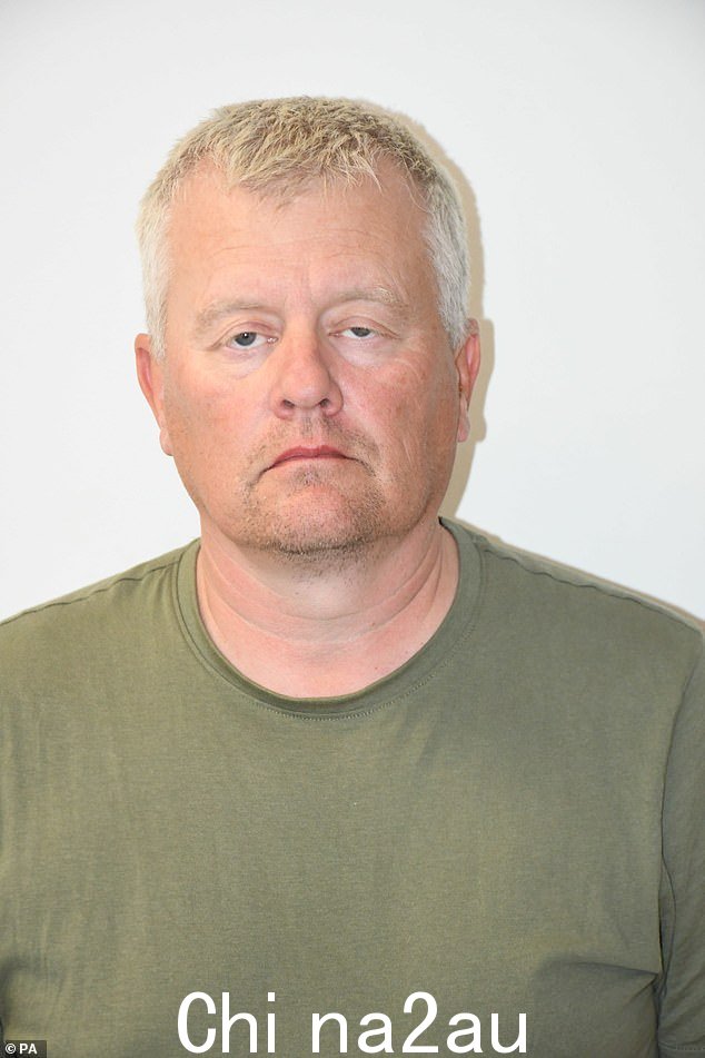 Martyn Armstrong,图中是他的警察头像t,在 2005 年至 2007 年间强奸和虐待儿童
