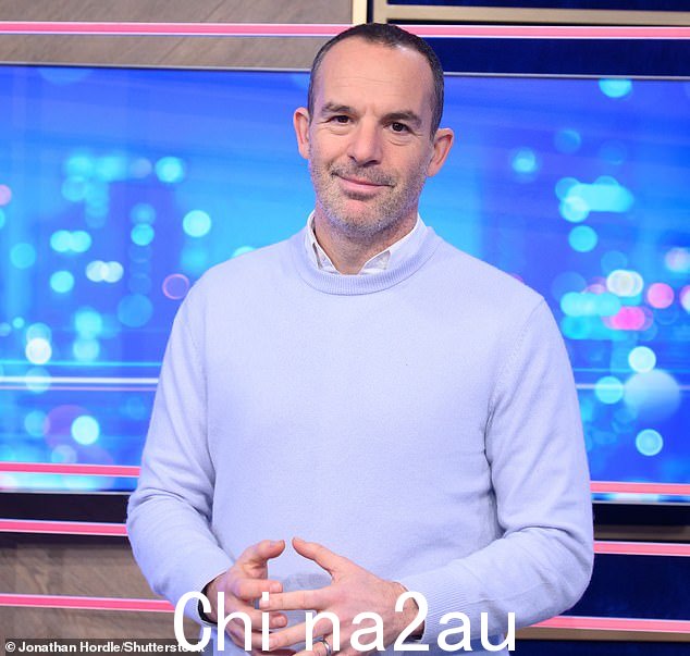 MoneySavingExpert.com 的创始人、消费者大师 Martin Lewis 表示,一年无限制处方的证书费用为 108.10 英镑,这意味着任何人以当前 9.35 英镑的价格购买 12 种或更多处方药将从这项服务中受益