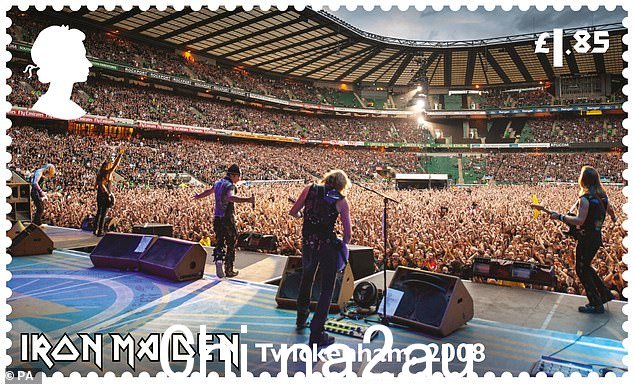 Iron Maiden 的唱片销量超过 1 亿,在 64 个国家/地区进行了约 2,500 场现场表演