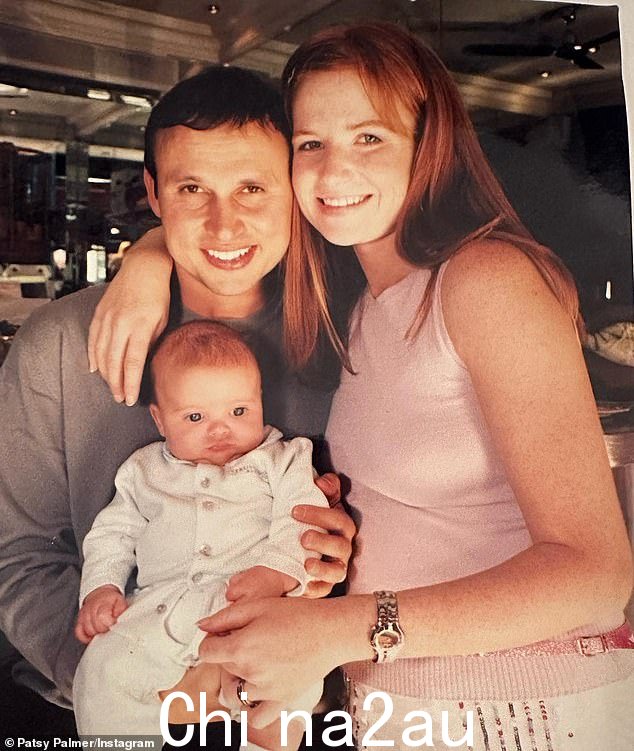 复古:Patsy Palmer 周四在她的 Instagram 页面上分享了一张罕见的家庭复古快照