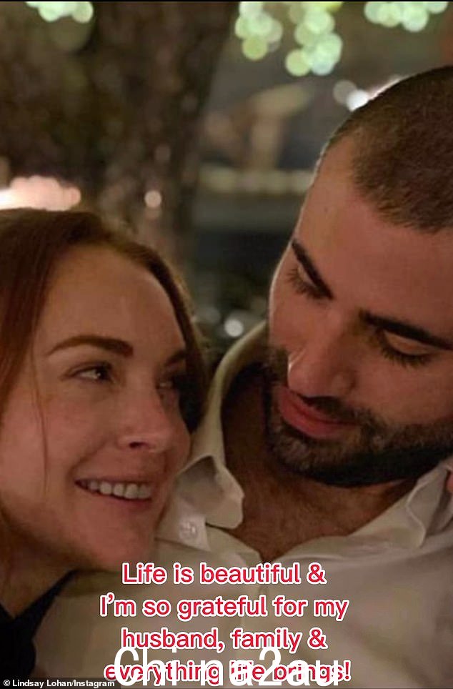 已婚:在周四上传到她 Instagram 的一段甜蜜视频中,这位 36 岁的女演员透露,她克服了童年的不安全感,仍然很“傻”,而且比以往任何时候都快乐