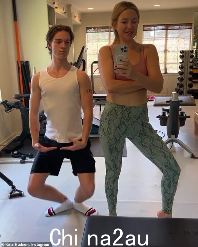 生日男孩:凯特·哈德森 (Kate Hudson) 为庆祝儿子莱德·罗宾逊 (Ryder Robinson) 19 岁生日发了一条感人的悼词