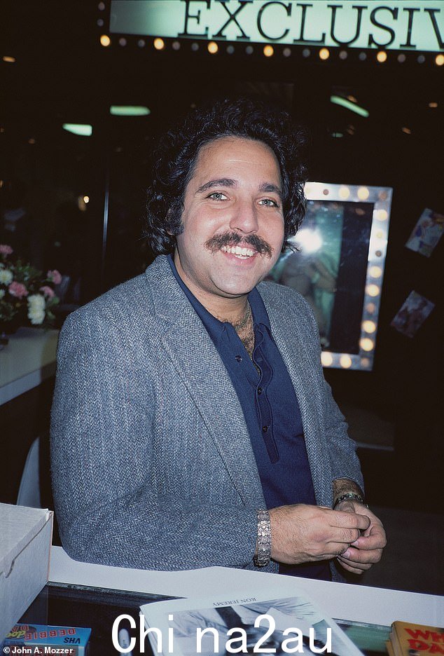 Ron Jeremy,摄于 1988 年。自 2020 年 6 月被捕以来,他以 660 万美元的保释金被关押在洛杉矶县的双子塔惩教所