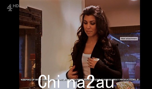 在新纪录片中放映的一个复古片段中,有人听到 Kim 告诉她的妹妹 Kourtney:'我这样做是因为我很饥渴而且我喜欢它'