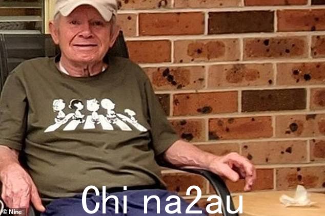 他在崎岖的地形上呆了四天后被发现严重脱水,因此患有严重的肾脏问题