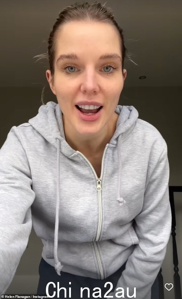 更新:海伦·弗拉纳根 (Helen Flanagan) 分享了她在从隆胸手术中恢复期间“无法四处奔波”的挫败感……但向粉丝们保证,她正在“非常、非常好”地康复