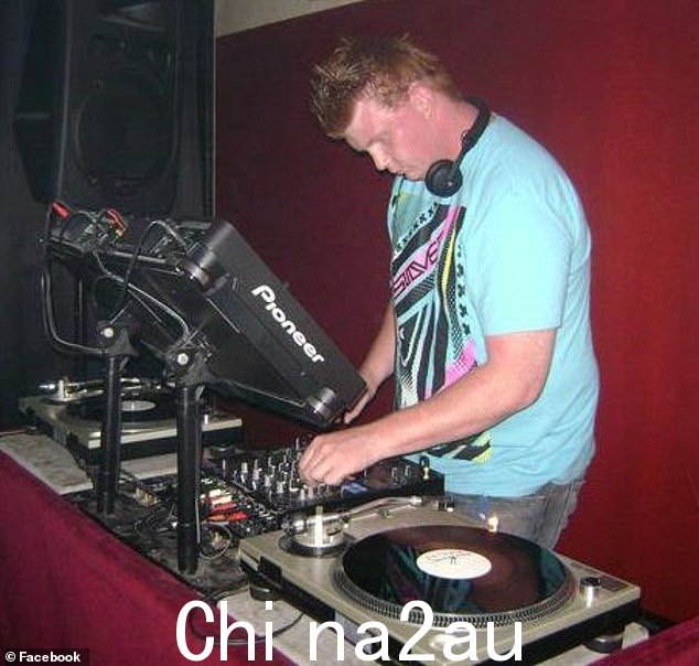 Joshua Murrell 告诉警察他对自己感到厌恶