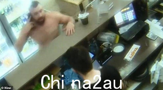 维多利亚警方说父亲(如图)让他的儿子在空调开着的情况下单独待了几分钟,并排除了对他提出任何指控的可能性