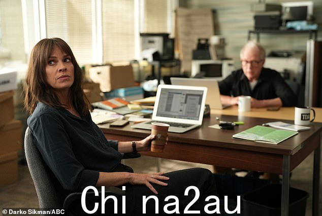 她会赢得第三个金球奖吗?由于她在阿拉斯加日报中的角色,希拉里被提名为电视连续剧(戏剧)女演员的最佳表演奖杯