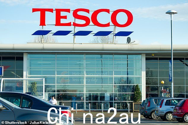 这个消息是在 Tesco 承诺不会将“不合理的”成本上涨转嫁给客户的六个月后发布的” class=