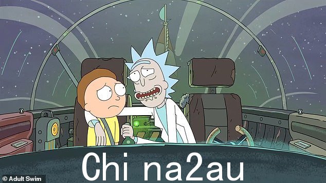 Roiland 为瑞克和莫蒂的两个主角配音,疯狂的科学家里克桑切斯和他的孙子莫蒂默昌西'莫蒂'史密斯,老(上图)