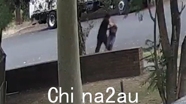 警方称这名女子在袭击中没有受重伤。图片:提供。新南威尔士州警察局。