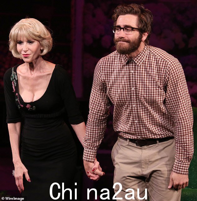 谢幕:艾伦出现在安可! Little Shop Of Horrors 与 Jake Gyllenhaal 一起制作,担任男主角 Seymour