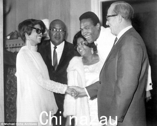 幸福时光:Gaye III 是传奇歌手 Marvin Gaye 和他的妻子 Anna Gordy Gaye 的养子 - 这对夫妇于 1963 年至 1977 年结婚(照片中的 Anna 和 Gaye,右二,拍摄于 1970 年左右)