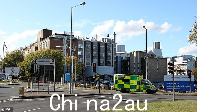 一家 NHS 医院是如何做到这一点的典范。在阿登布鲁克斯,在剑桥,他们正在使用机器人手术,这可以加快周转速度。那里的一位外科医生告诉英国《金融时报》,这使他能够做出“更小、更精确的切口,这样病人就可以在第二天出院——比传统手术允许的时间早四天”