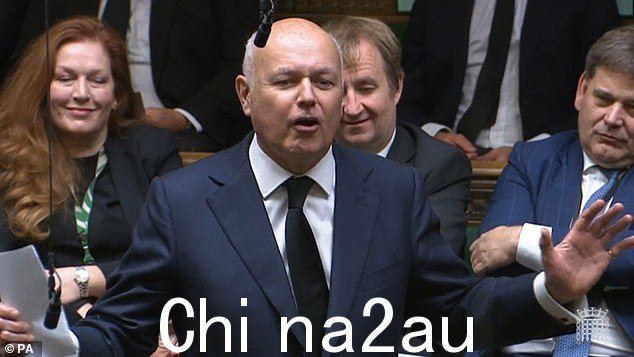 前内阁部长,包括前内阁秘书y Priti Patel 和前保守党领袖 Iain Duncan Smith 爵士(如图)是支持变革的保守党议员之一