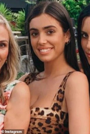 Bianca Censori 的一位朋友透露了 Kanye West 的 27 岁新婚妻子自从她在墨尔本上学以来发生了很大变化。(照片为她转型前)