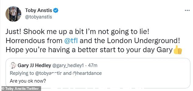 问题:然后 Toby 更进一步标记大都会警察局。 “好吧,我现在真的很认真@tfl”,托比写道“class=
