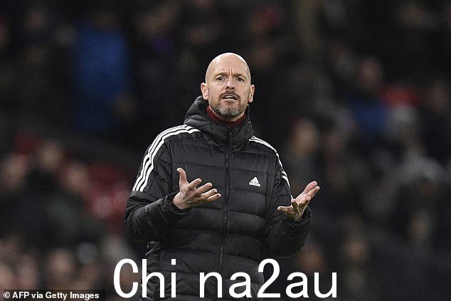 这名才华横溢的年轻边锋因错过两次球队会议而被排除在球队之外,因为 Erik 10 Hag 在球队中树立了他的权威