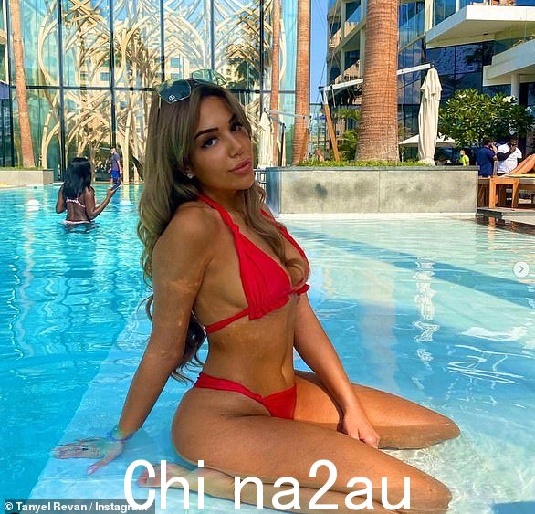 谁是 Tanyel Revan?认识爱情岛 2023 的发型师,她有牛奶恐惧症,希望 J-Lo 在电影中扮演她,并且对 Channing Tatum 非常迷恋