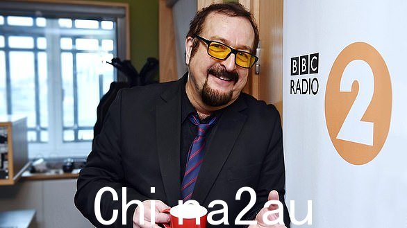 Steve Wright 宣布他将在 7 月停止主持他的每日下午节目