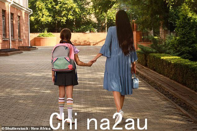 Safe Schools Alliance 的女发言人 Tanya Carter 对此表示赞同。“这是一个日益严重的问题,学校表现得好像他们有权剥夺父母的育儿责任,但实际上他们并没有” t ¿ 只有法院会做 ¿