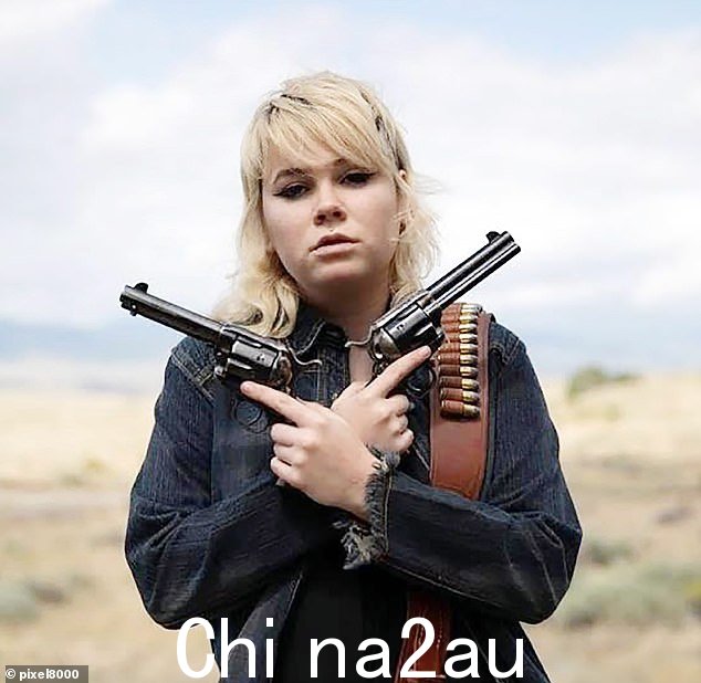 Hannah Gutierrez-Reed,25 岁,是资深军械师 Thell Reed 的女儿