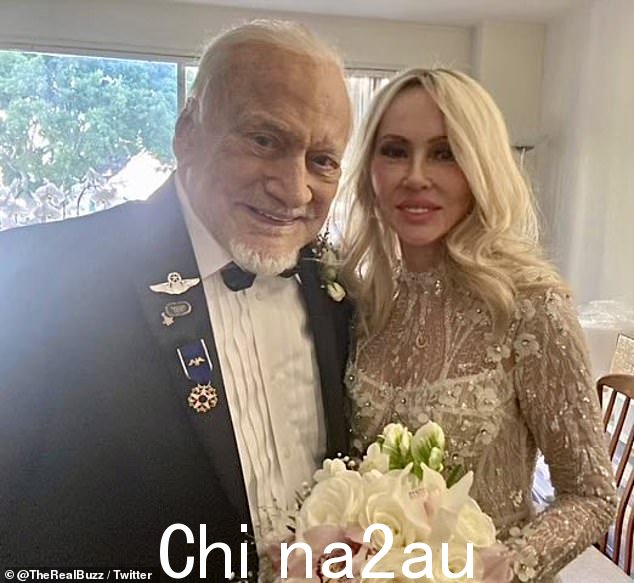 第二个登上月球的人第四次结婚,宇航员传奇人物巴兹奥尔德林宣布他将在洛杉矶生日那天与他交往多年的女友安卡福尔博士结婚