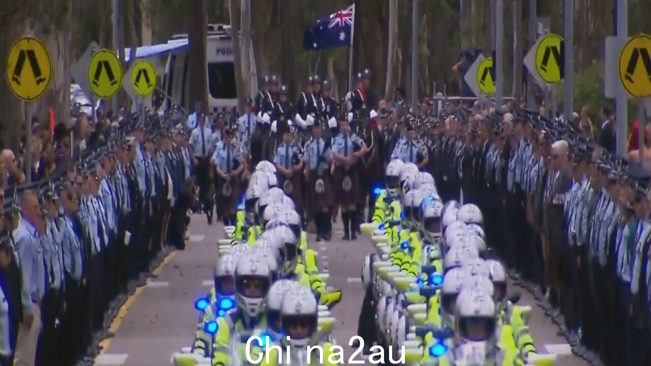 仪仗队为在维安比拉枪击事件中倒下的警察而成立” /><p>然而,玛德琳确实透露了她的叔叔加雷斯一直相信“阴谋论”,据说在 COVID-19 期间变得越来越偏执。 </p><p>“就好像他在做这个奇怪的项目,你知道,Covid 和世界末日......但他也虔诚地相信世界末日,”她说。</p><p >女儿否认她的父母和叔叔在枪击事件发生时服用非法药物的说法,声称她的家人“受到恐惧的影响”。</p><p>“他们是我所知道的最温柔的人,”玛德琳添加。 </p><img class=