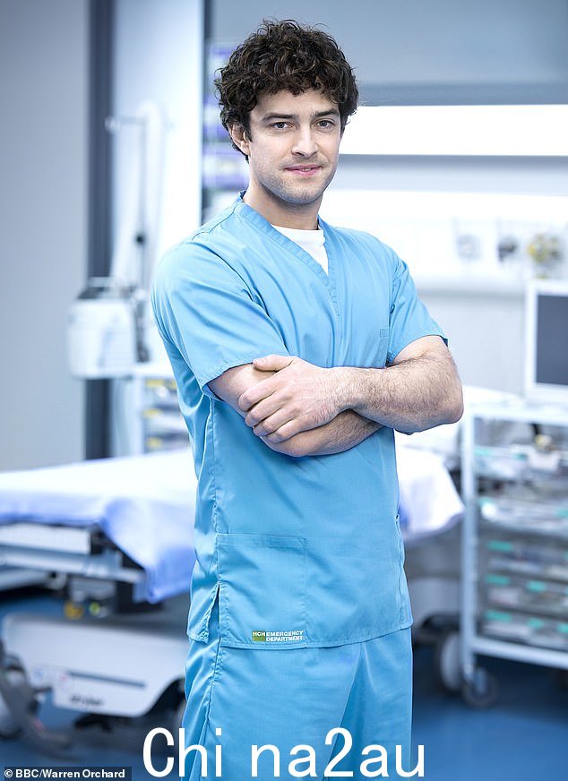 在银幕上:Casualty 的 Lee 最出名的是他在医疗剧中扮演 Ben 'Lofty' Chiltern