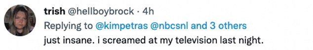 Lovuing it:一位观众在 Twitter 上写道:'Kim Petras' SNL 入口?我在尖叫!'