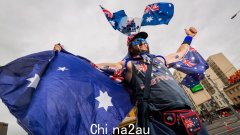 在一份内部备忘录泄露给 One Nation 的 Mark Latham 后，P&O Cruises 撤销了在澳大利亚国庆日播放国旗和国歌的禁令