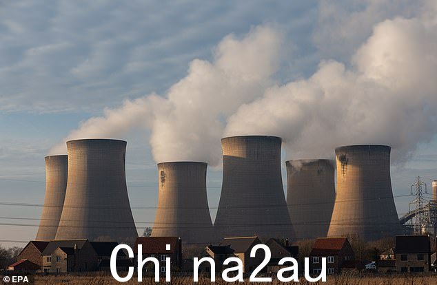 2023 年 1 月 23 日,英国北约克郡德拉克斯住宅后面的德拉克斯电站全景