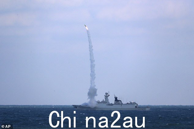 12月中国海军滨州舰护卫舰参加中俄舰艇联合演习
