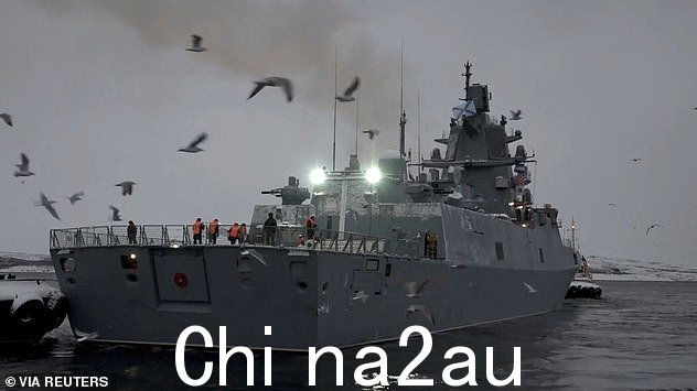 图:2023 年 1 月 4 日,装备有锆石高超音速武器的俄罗斯护卫舰“苏联戈尔什科夫舰队海军上将”离开北莫尔斯克海军基地