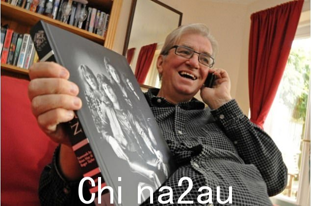 三个孩子的父亲 Doherty 先生出生于北爱尔兰,在移居英格兰之前,他因报道麻烦而赢得赞誉,在那里他重新开始了他的音乐记者生涯,为现已解散的公司工作magazine Melody Maker