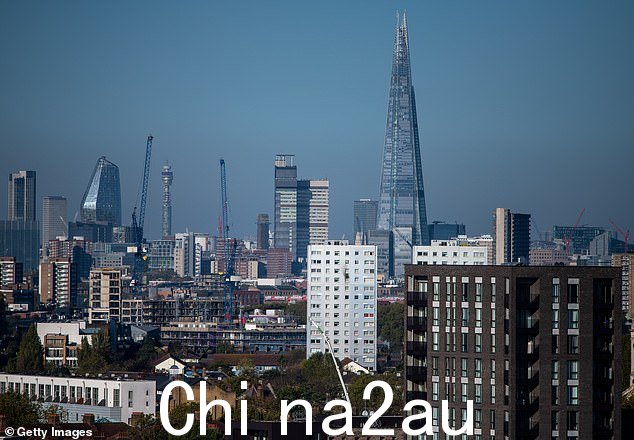 来自国家统计局的骇人听闻的数据促使商界领袖和国会议员加倍呼吁制定增长计划以挽救公共财政