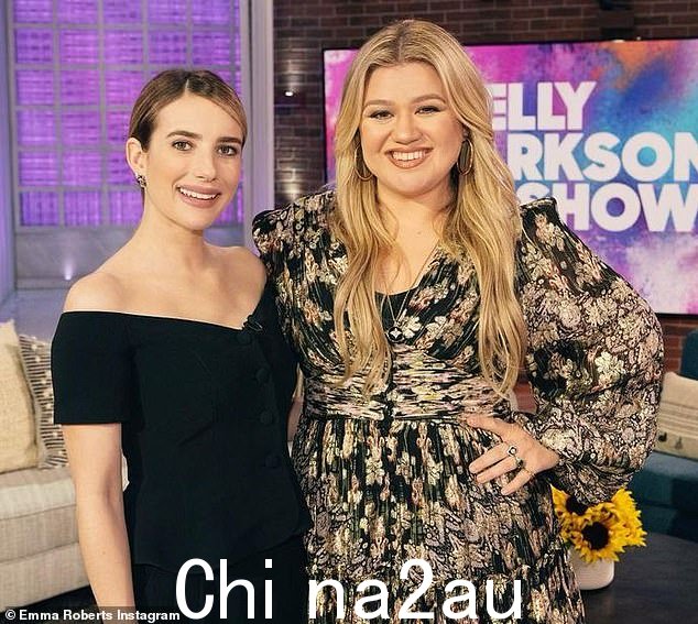 聊天节目时间:Julia Roberts 的侄女在周二播出的 Kelly Clarkson 秀旁停留