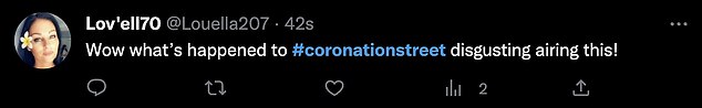 'Disgusting':但是,Corrie 的观众很快就在 Twitter 上对紧张的故事情节发表评论,将其描述为 ITV 晚上 9 点分水岭之前的'令人震惊'的内容