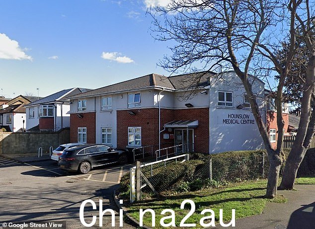 豪恩斯洛的 Bath Road Surgery 11 月份面对面预约的比例最低,仅为 15.3%。MailOnline 不包括 GP 手术,超过 20% 的预约在“未知”中进行分析方法或仅提供远程咨询的方法