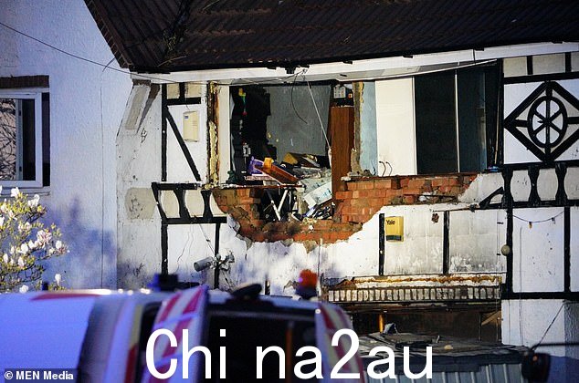 去年三月发生爆炸后,许多房屋停电