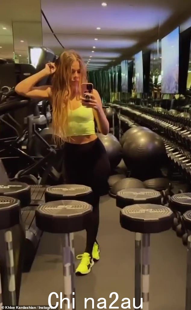 专注:Khloe Kardashian 在周四去健身房展示新的 Good American 作品之前坚持她的健康习惯