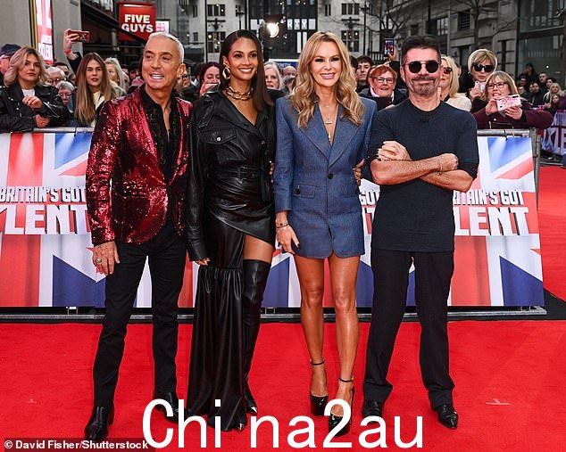 团队:新法官 Bruno Tonioli、Amanda Holden 和 Alesha Dixon 加入了 Simon