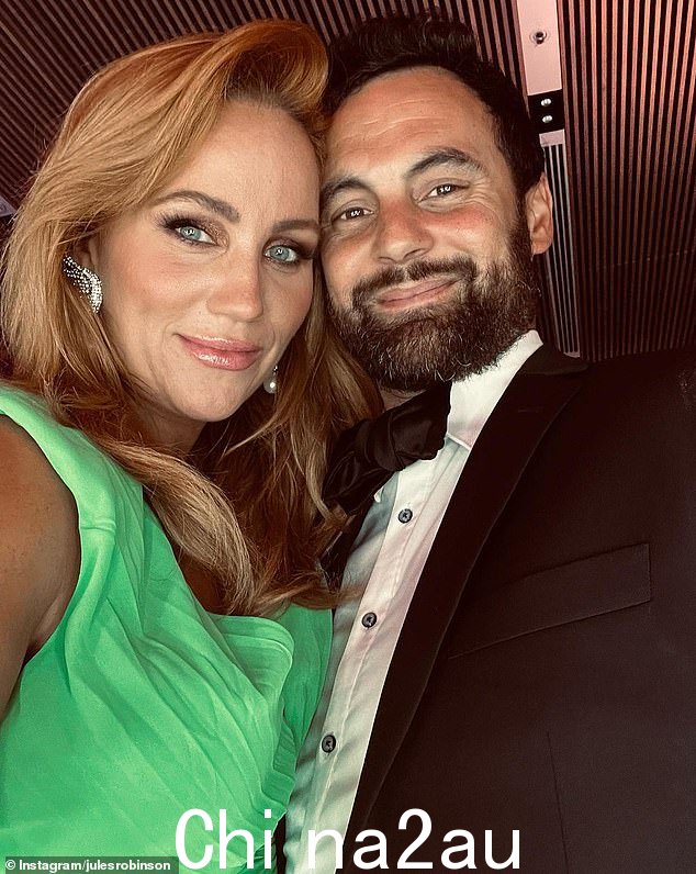 Jules Robinson(左)和 Cameron Merchant(右)是该剧最成功的夫妻之一,也是小少数堪称家喻户晓的MAFS明星