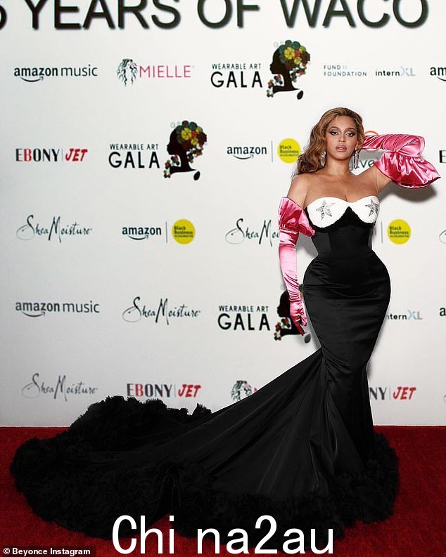 史诗:Beyonce(上个月的照片)在第 65 届格莱美奖提名中以令人难以置信的 9 次点头领跑 - 但她尚未确认是否会表演