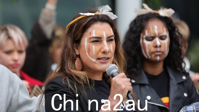 在周四的入侵日集会上,索普女士认为土著人民“应该得到更好的”咨询机构,在在墨尔本发表的慷慨激昂的演讲。图片:Getty