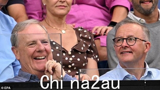 总理 Anthony Albanese(右图)和前自由党财务主管 Peter Costello 被发现坐在一起参加澳大利亚网球公开赛Saturday night