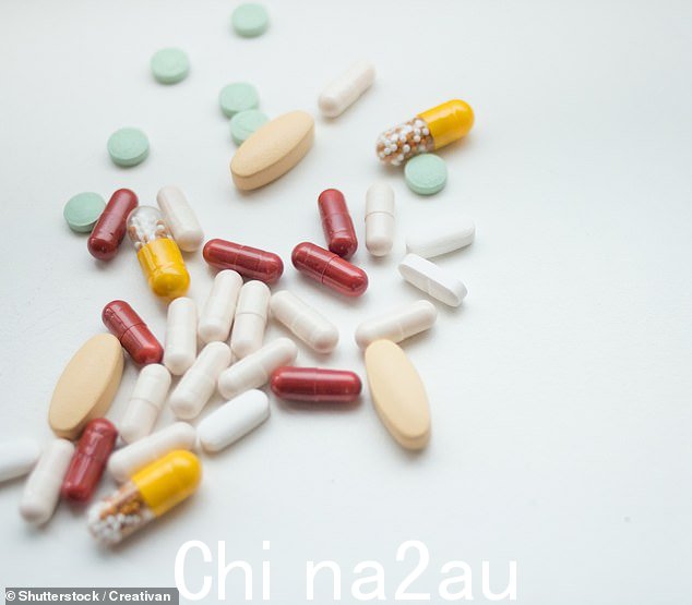 四种兴奋剂药物在英国获得许可用于减轻 ADHD 症状：哌醋甲酯、lisdexamfetamine、dexamfetamine 和胍法辛。这些药物旨在提高成年人集中注意力并专注于完成任务的能力
