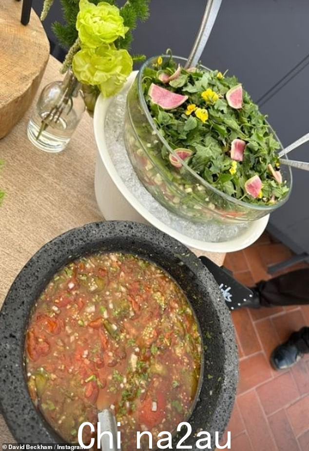 就可以了:新鲜莎莎酱和沙拉是贝克汉姆晚宴期间提供的健康美食之一t outing in Mexico City