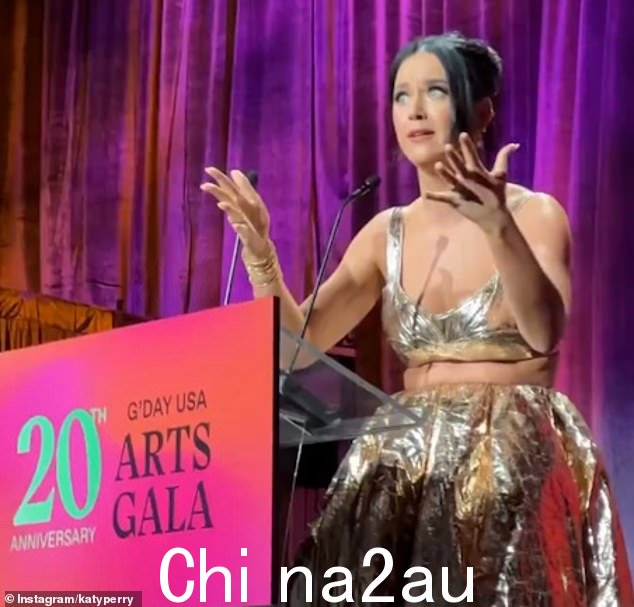 Sweet:凯蒂在她的演讲中说'许多媒体希望看到我们泥浆摔跤......但这是关于爱,而米兰达就是爱'